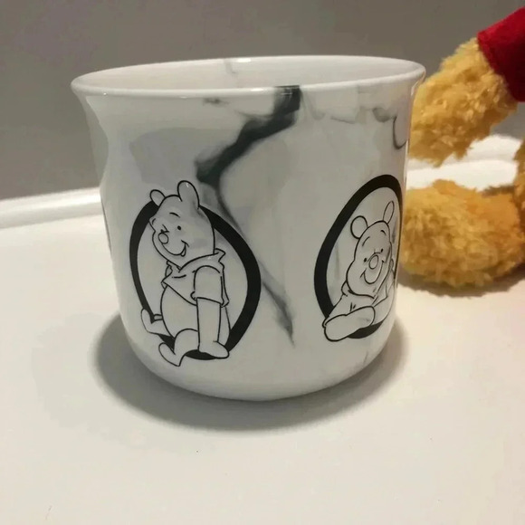 Disney Winnie the Pooh Ceramic Mug - Picture 4 of 8